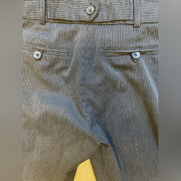 Reitmans Petite pinstriped pants with slanted front pockets women’s size 8 - Picture 5 of 7